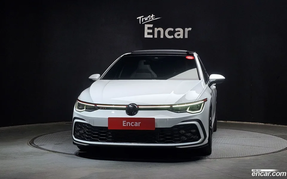 Volkswagen Golf 2.0 GTI 2023 — миниатюра 3