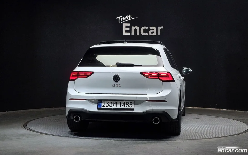 Volkswagen Golf 2.0 GTI 2023 — миниатюра 4
