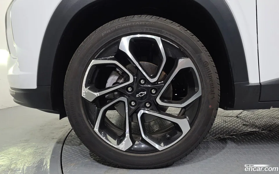 Chevrolet Trax Crossover 1.2 RS 2023 — миниатюра 5