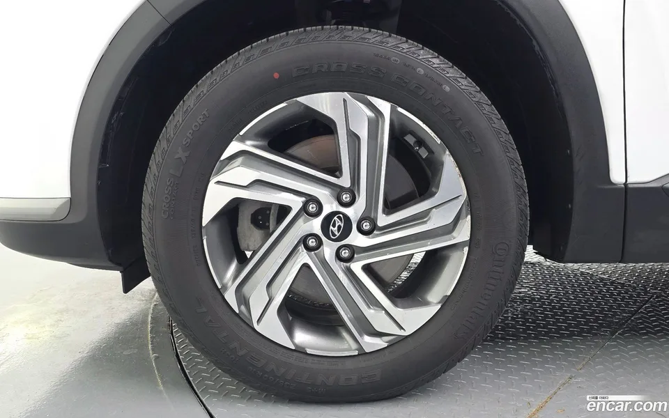 Hyundai SantaFe 2.5T 4WD 2023 — миниатюра 2
