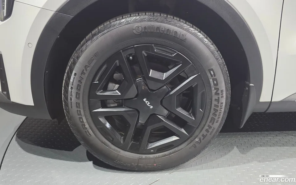 Kia Sorento HEV 1.6 2WD 2023 — миниатюра 2