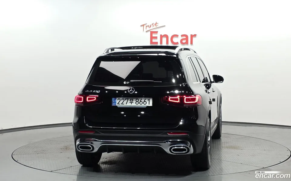 Mercedes-Benz GLB-Class GLB250 4MATIC 2023 — миниатюра 4
