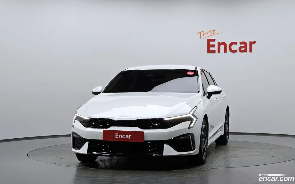 Kia K5 Hybrid 2025 — миниатюра 3