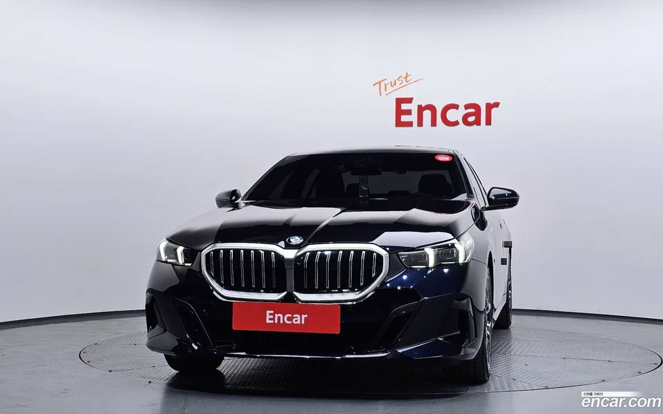 BMW 5 Series 520i M 2025 — миниатюра 3