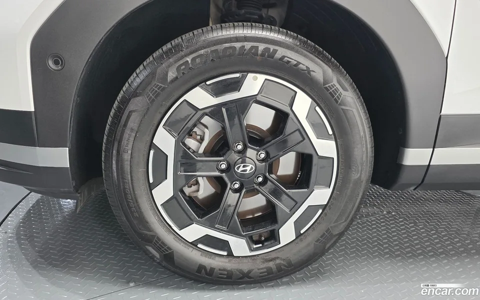 Hyundai SantaFe 2.5T 2WD 2024 — миниатюра 5