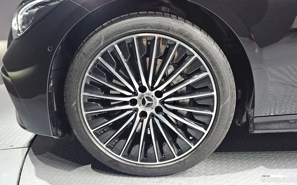 Mercedes-Benz CLE-Class CLE200 2024 — миниатюра 2
