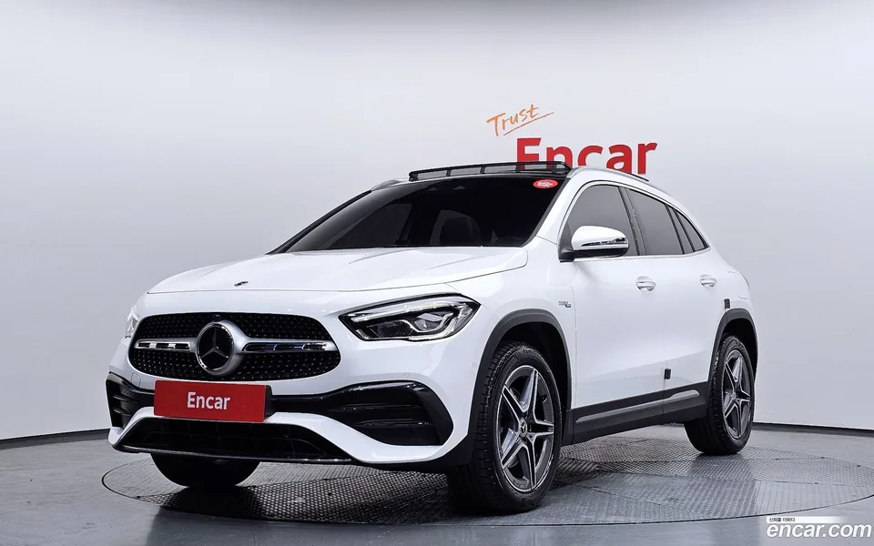 Mercedes-Benz GLA-Class GLA250 4MATIC 2023 — фото 1, купить с доставкой в Москву