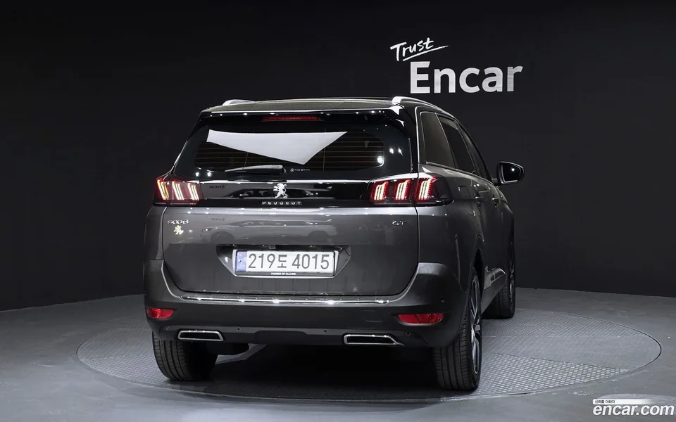 Peugeot 5008 1.2 Pure Tech GT 2023 — миниатюра 4