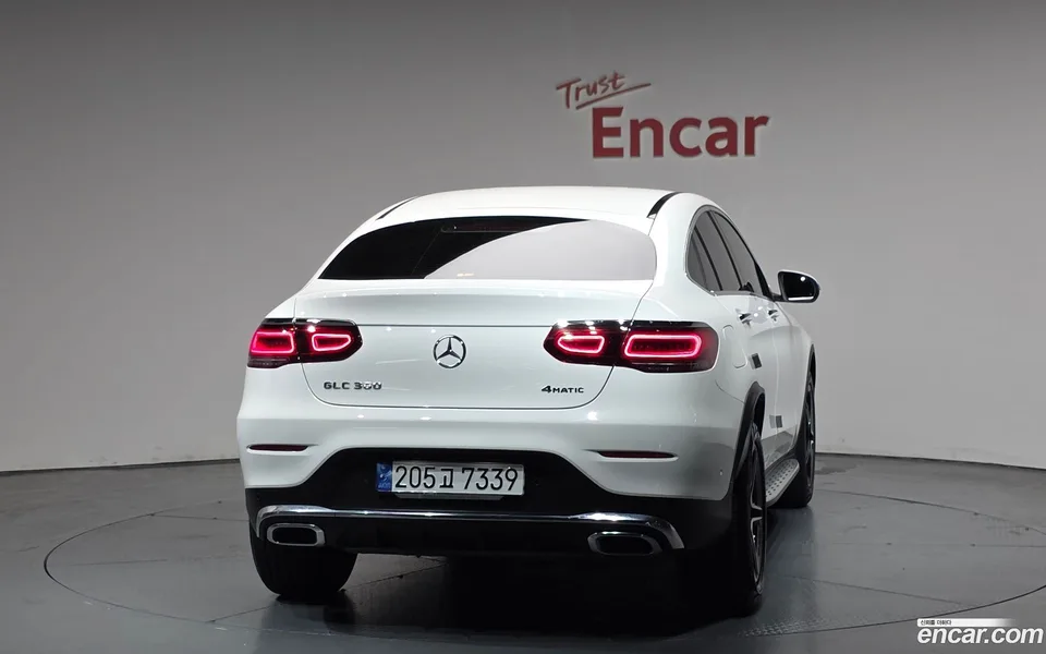 Mercedes-Benz GLC-Class GLC300 4MATIC 2023 — миниатюра 4