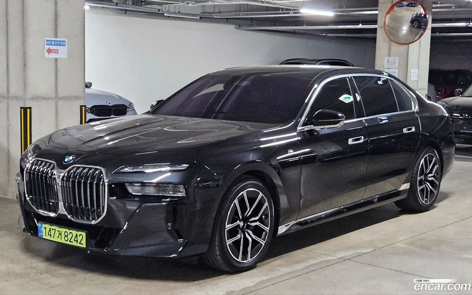 BMW 7 Series 740d xDrive M 2025 — фото 1, купить с доставкой в Москву