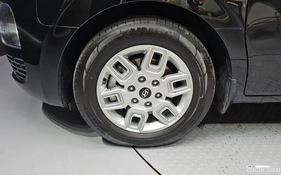 Hyundai Staria 5 2024 — миниатюра 5