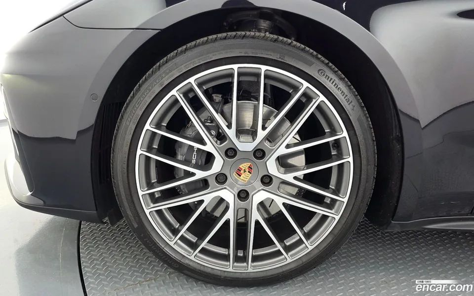 Porsche Panamera (976) 2.9 AWD 2025 — миниатюра 2