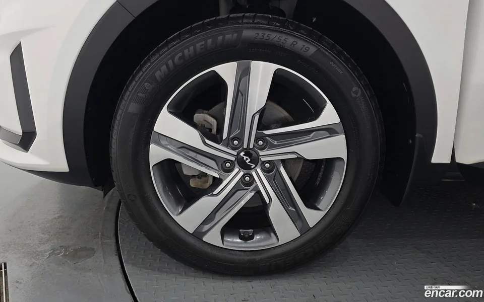 Kia Sorento HEV 1.6 2WD 2022 — миниатюра 2