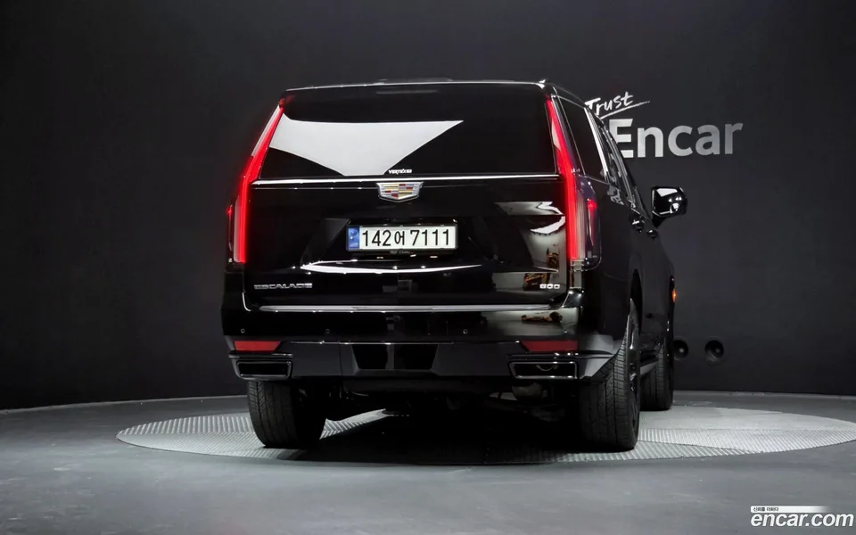 Cadillac Escalade 6.2 2022 — миниатюра 4