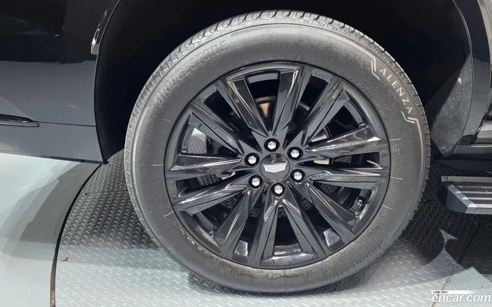 Cadillac Escalade 6.2 2022 — миниатюра 5