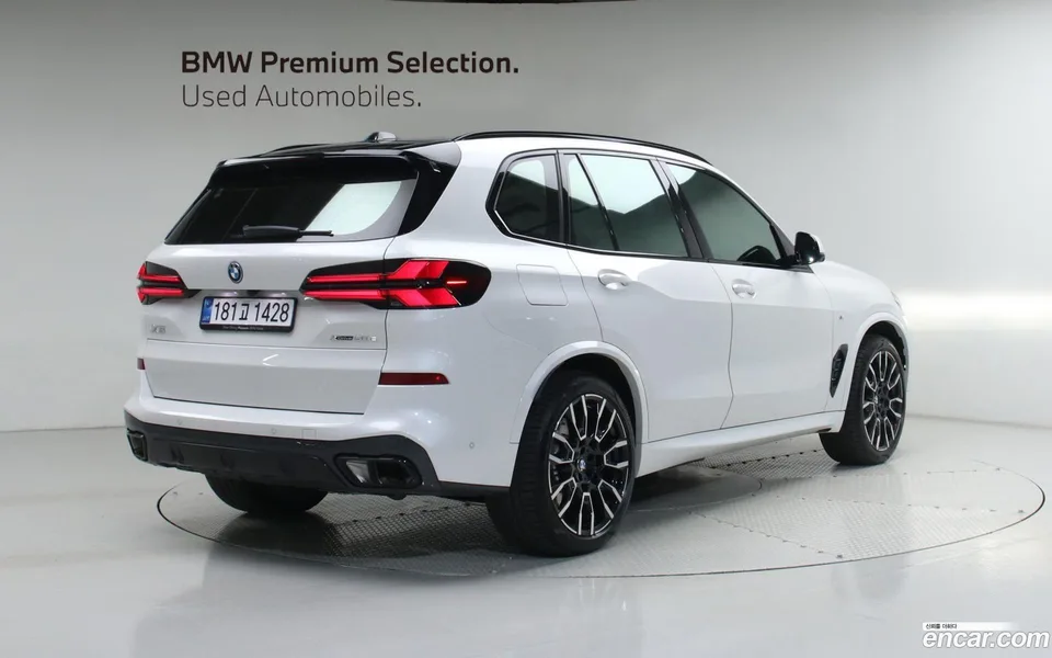BMW X5 xDrive 50e M 2025 — миниатюра 4