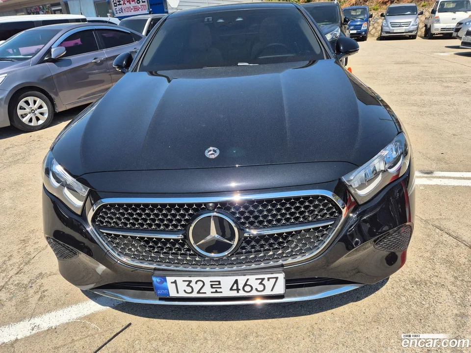 Mercedes-Benz E-Class E350e 4MATIC 2024 — миниатюра 3