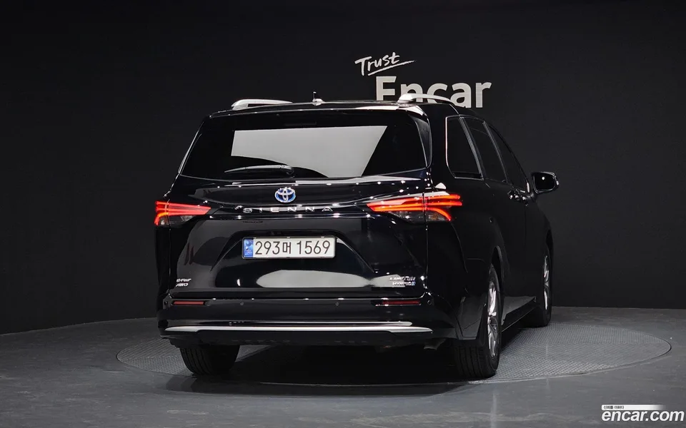 Toyota Sienna 2.5 AWD 2023 — миниатюра 4