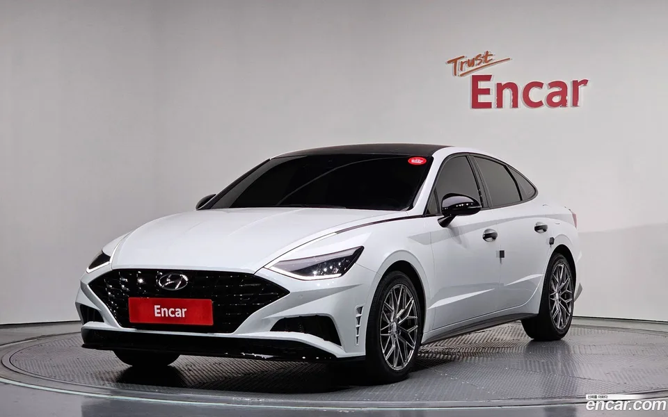Hyundai Sonata 2.0 2022 — фото 1, купить с доставкой в Москву