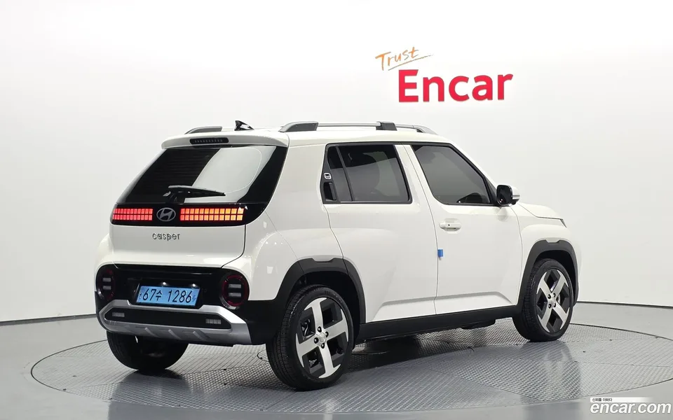 Hyundai Casper Electric 2024 — фото 1, купить с доставкой в Москву