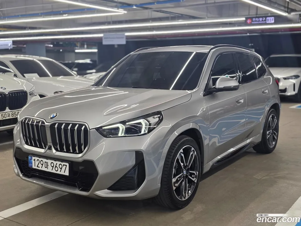 BMW X1 xDrive 20i M 2025 — фото 1, купить с доставкой в Москву