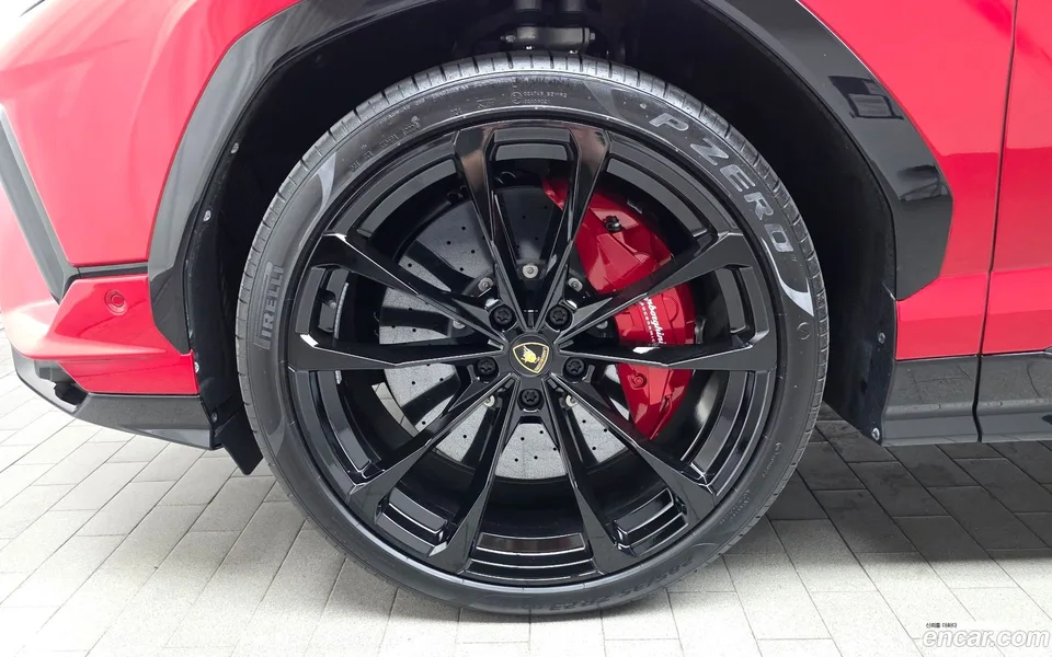 Lamborghini Urus 4.0 V8 S 2024 — миниатюра 2