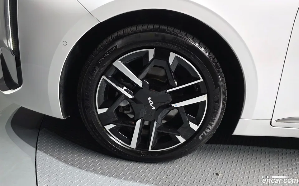 Kia K8 Hybrid 2025 — миниатюра 2