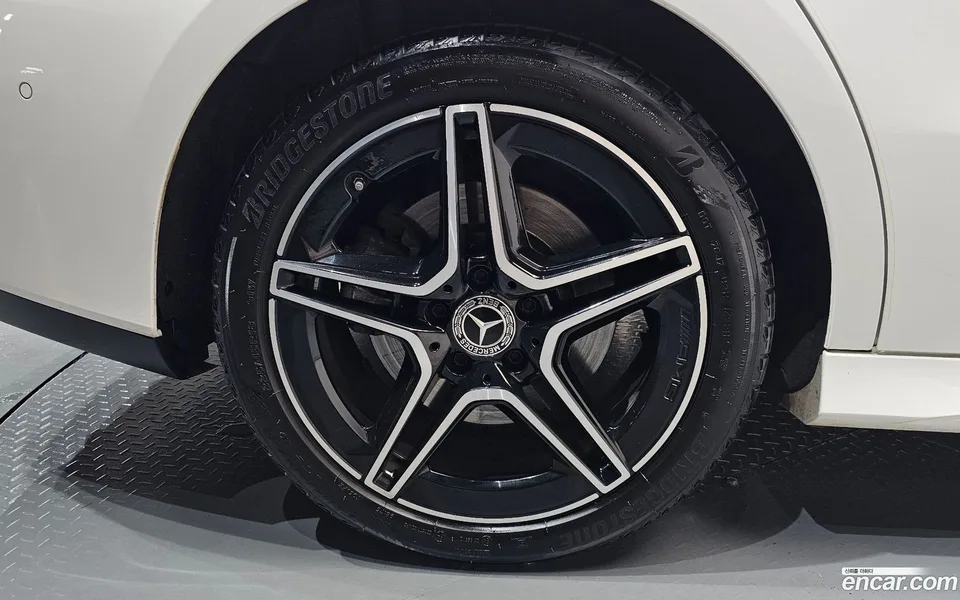 Mercedes-Benz CLA-Class CLA250 4MATIC 2022 — миниатюра 2