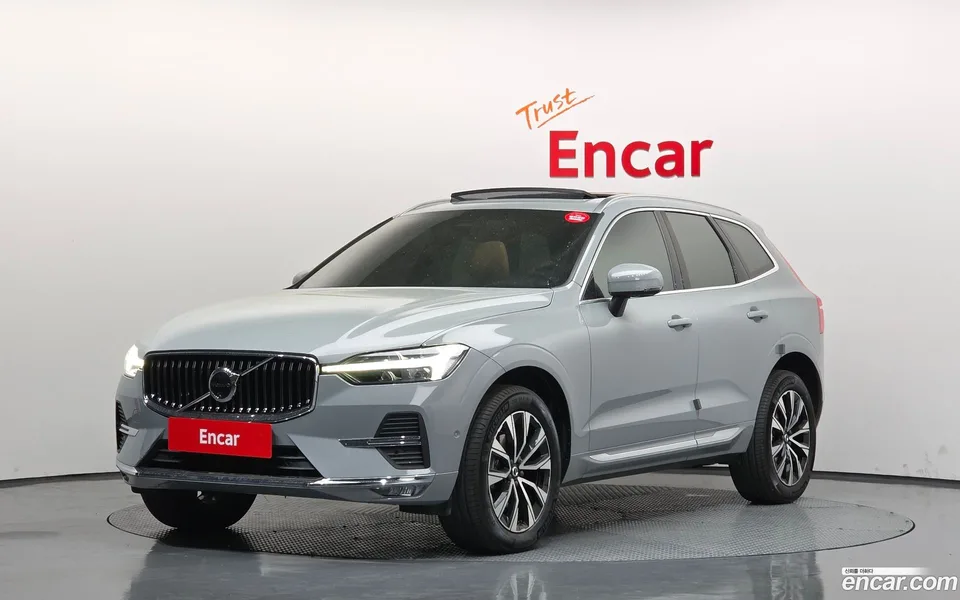 Volvo XC60 B5 2024 — фото 1, купить с доставкой в Москву