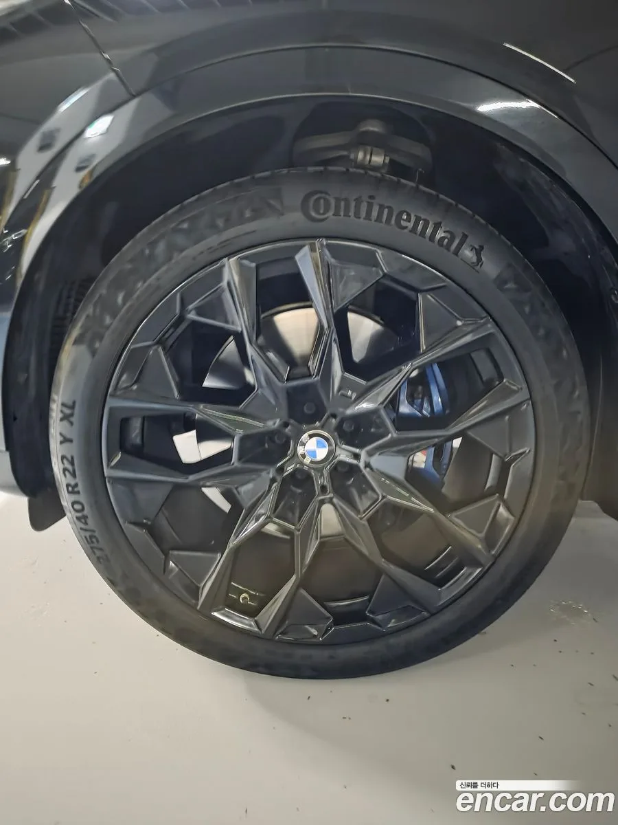 BMW X7 xDrive 40i M 6 2023 — миниатюра 5