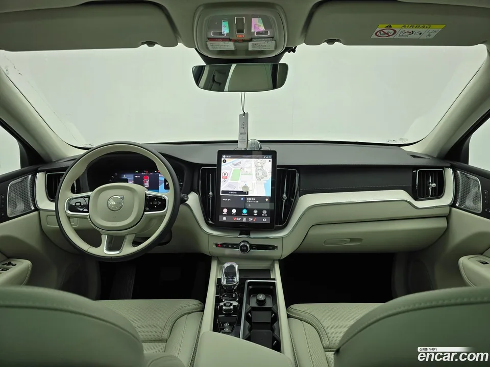 Volvo XC60 T8 2025 — миниатюра 2