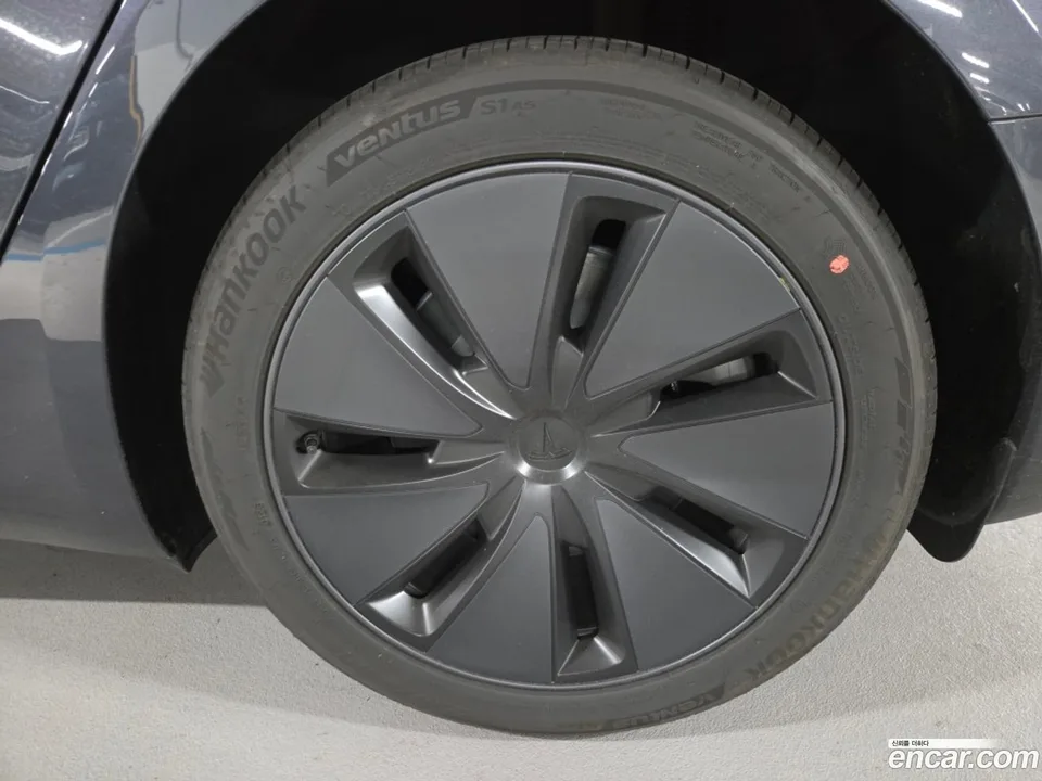 Tesla Model 3 RWD 2026 — миниатюра 5