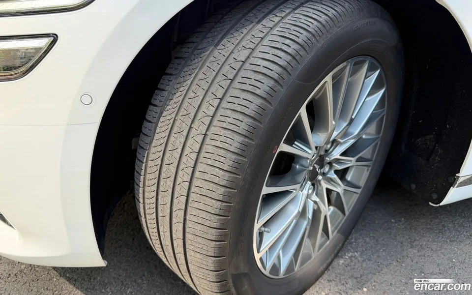 Genesis G80 2.5 AWD 2023 — миниатюра 2
