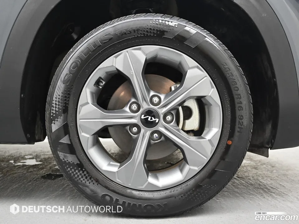 Kia Seltos 2.0 2WD 2023 — миниатюра 2
