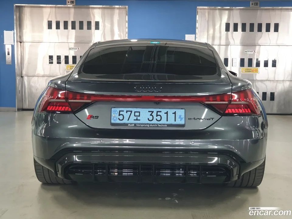 Audi RS e-tron GT GT RS 2022 — миниатюра 2