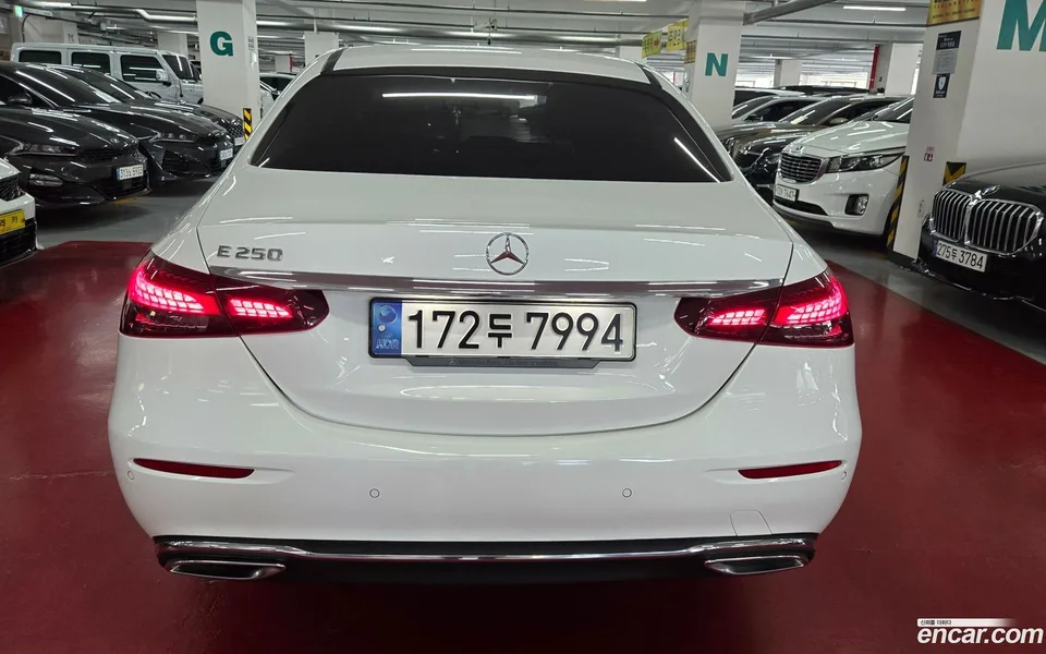 Mercedes-Benz E-Class E250 2022 — миниатюра 4