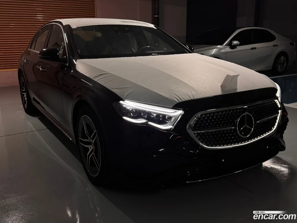 Mercedes-Benz E-Class E300 4MATIC AMG Line 2026 — миниатюра 5