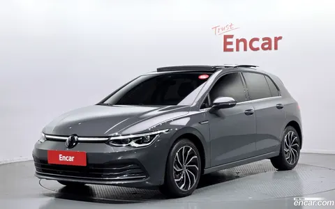 Volkswagen Golf 2023 купить в Москве
