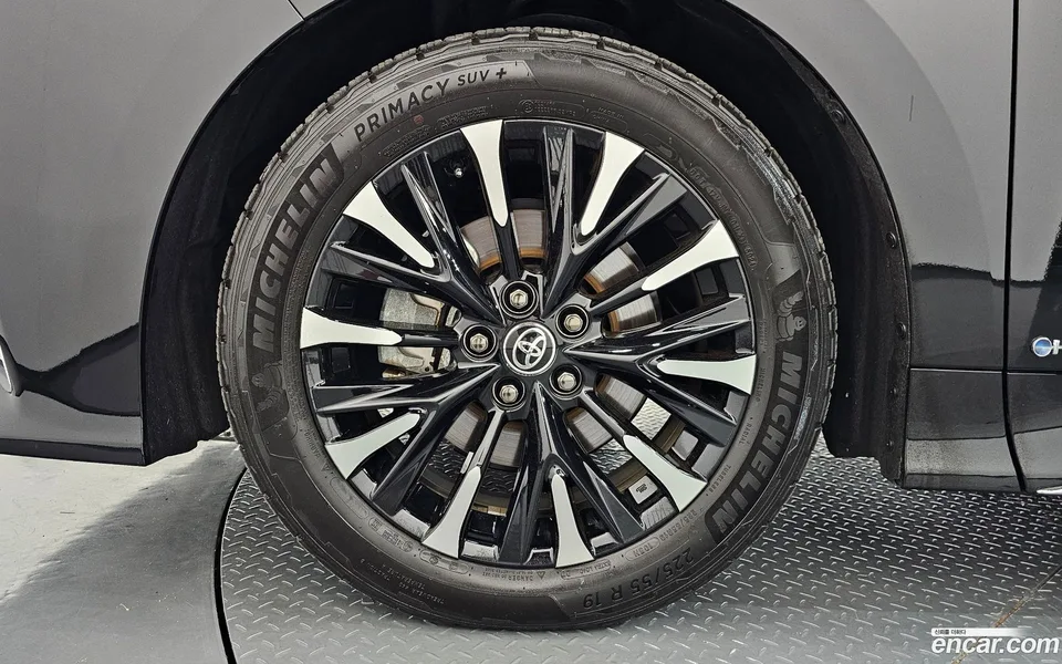 Toyota Alphard 2.5 HEV AWD 2025 — миниатюра 5
