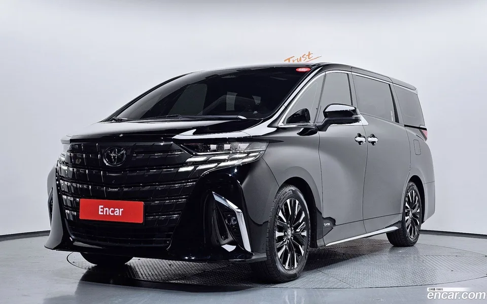 Toyota Alphard 2.5 HEV AWD 2025 — фото 1, купить с доставкой в Москву