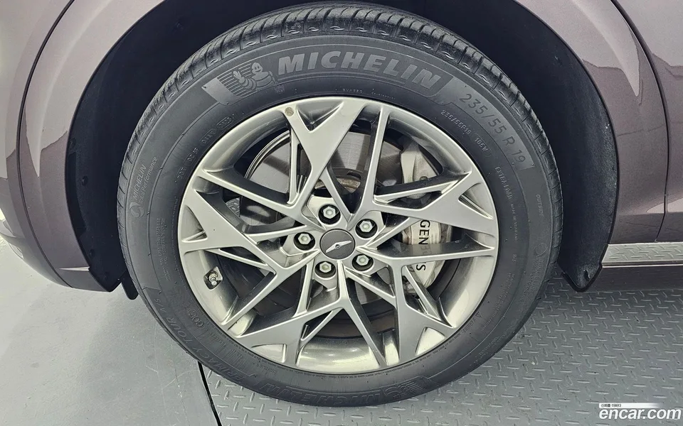 Genesis GV70 2.5T 2WD 2023 — миниатюра 5