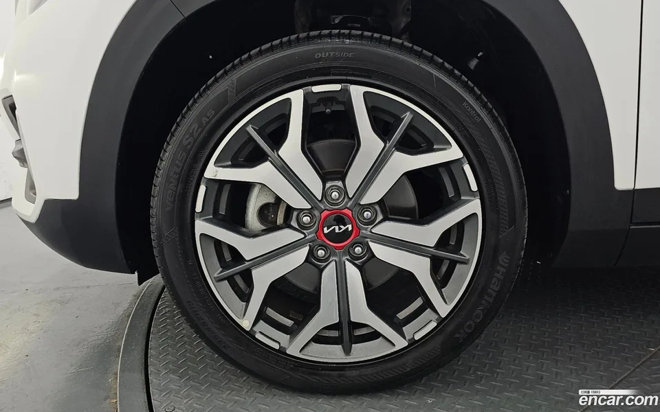 Kia Seltos 1.6 2WD 2022 — миниатюра 2