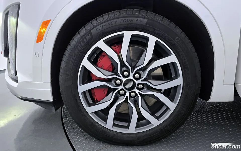 Cadillac XT6 3.6 2023 — миниатюра 2