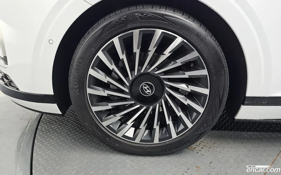 Hyundai Grandeur Hybrid 2024 — миниатюра 5