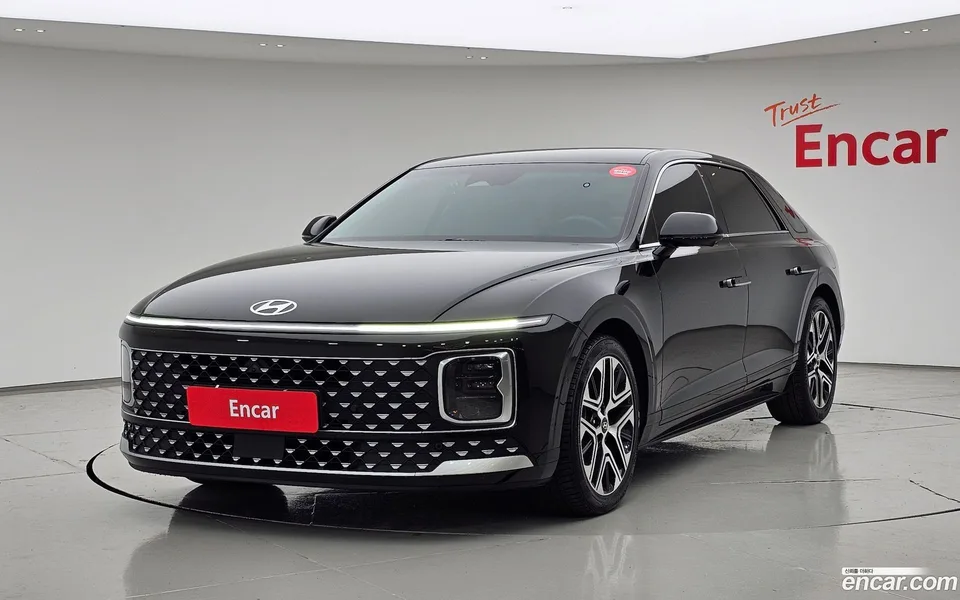 Hyundai Grandeur 3.5 2WD 2023 — фото 1, купить с доставкой в Москву