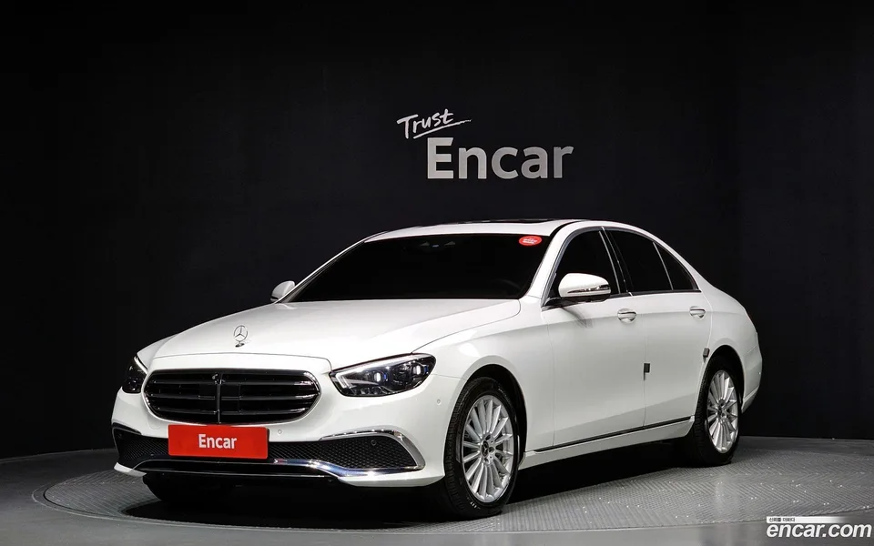 Mercedes-Benz E-Class E220d 4MATIC 2023 — фото 1, купить с доставкой в Москву
