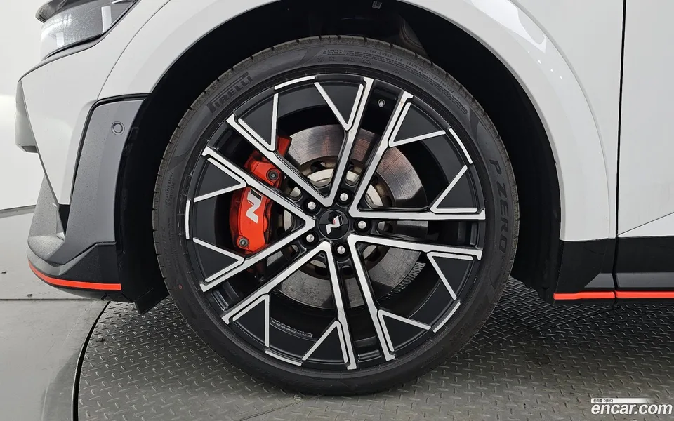 Hyundai Ioniq 5 N 2025 — миниатюра 5