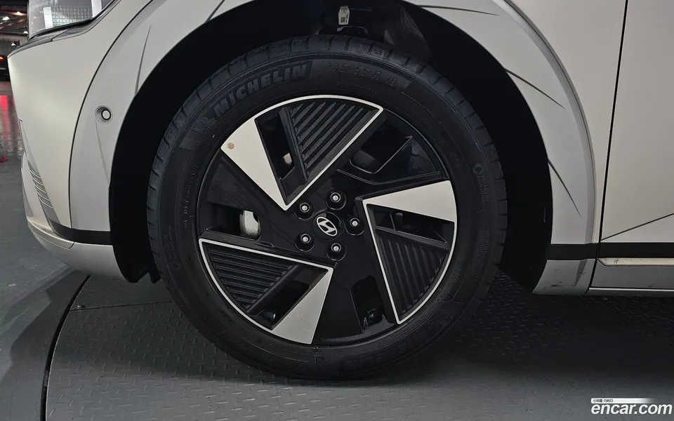 Hyundai Ioniq 5 2024 — миниатюра 5