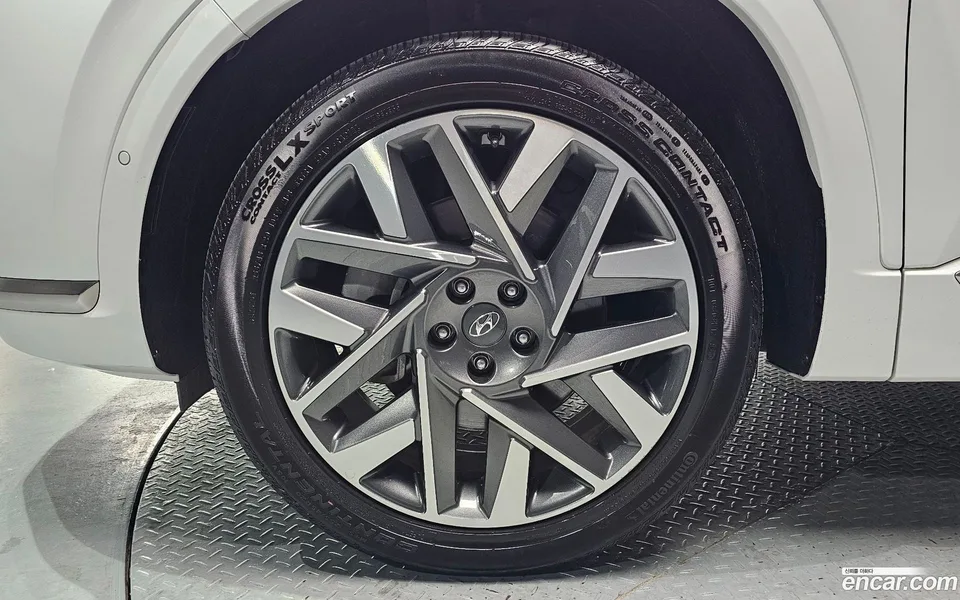 Hyundai SantaFe 2.5T 2WD 2023 — миниатюра 5