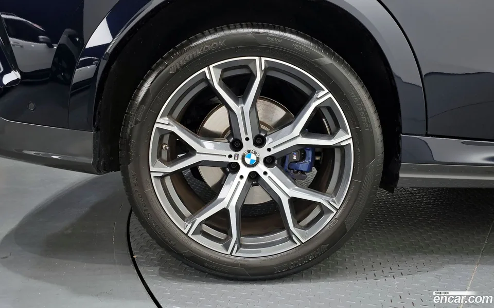 BMW X6 xDrive30d M 2024 — миниатюра 2